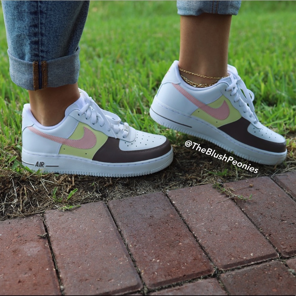 Nike Custom Air Force 1 NWT - Picture 4 of 13